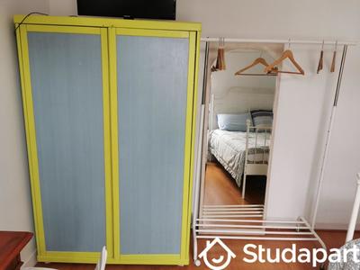 Chambre - 12 m² - 1 pièce