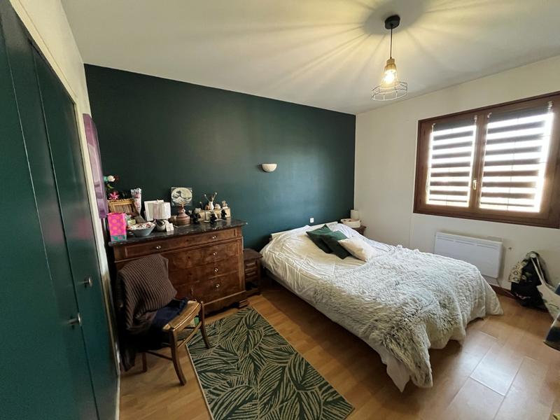 Maison traditionnelle - 186 m² - 9 pièces