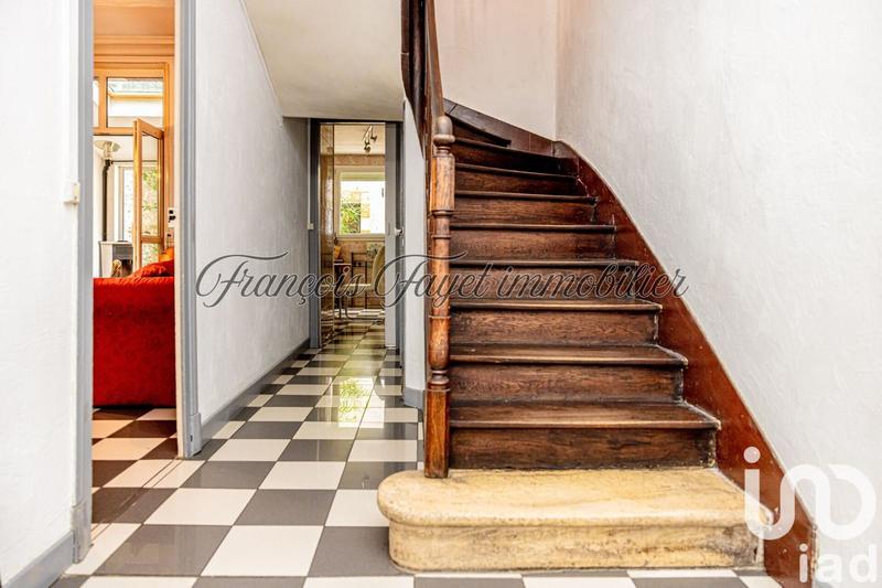 Maison de ville - 200 m² - 7 pièces