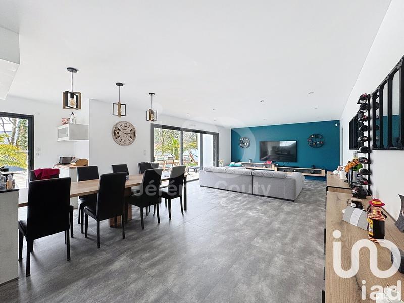 Maison - 152 m² - 7 pièces