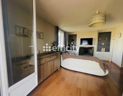 Appartement - 87 m² - 4 pièces