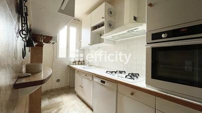 Appartement - 100 m² - 5 pièces