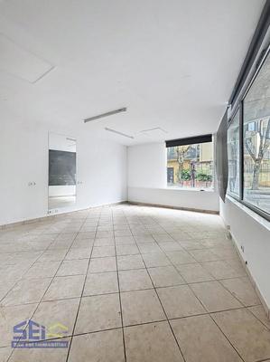 Bureau - 43 m² - 2 pièces