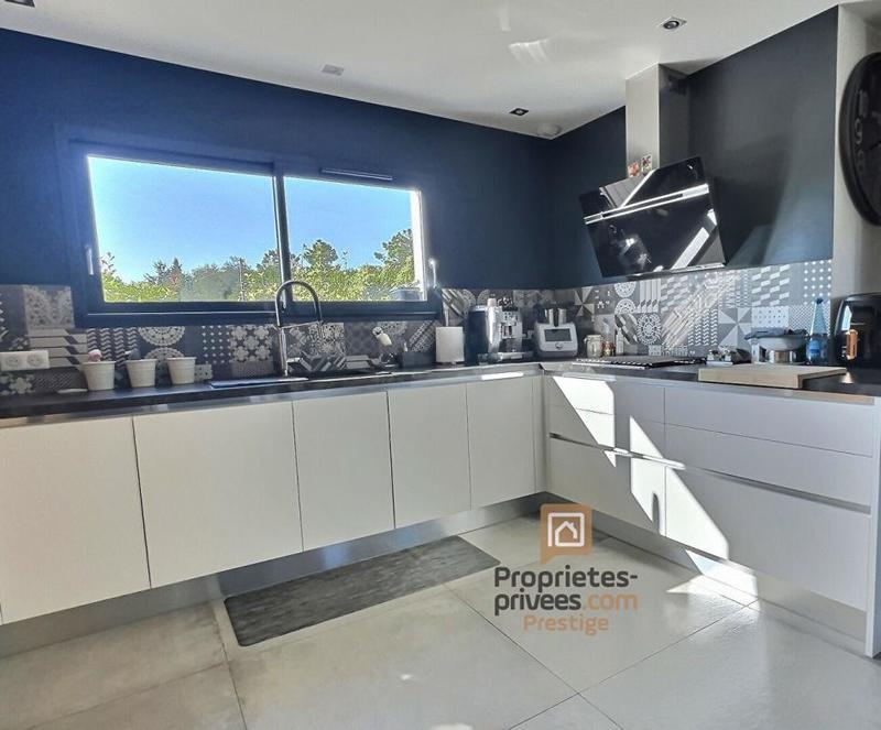 Maison - 140 m² - 6 pièces