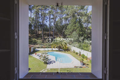 Villa - 220 m² - 7 pièces