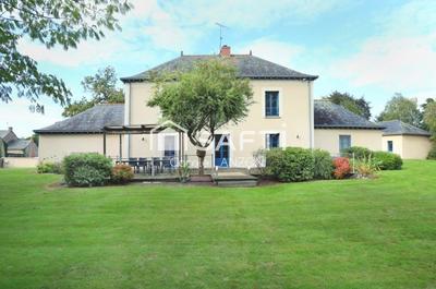 Maison - 290 m² - 8 pièces