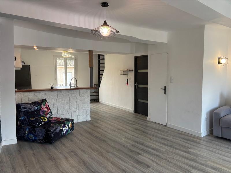 Appartement - 82 m² - 3 pièces