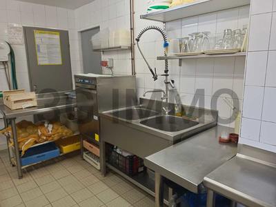 Fonds de commerce - Magasins - 150 m²