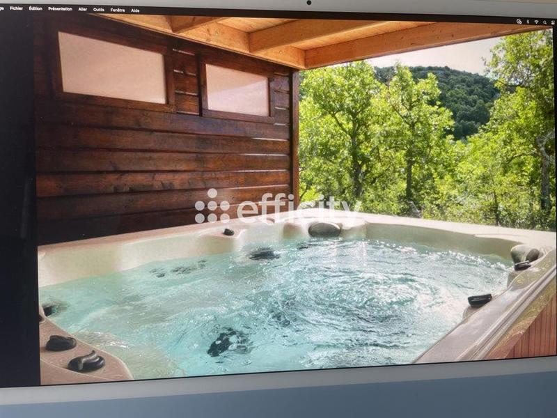 Maison en pierre - 550 m² - 18 pièces