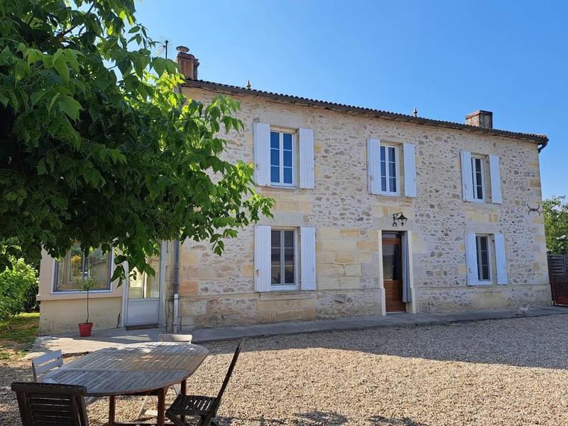 Propriété - 150 m² - 7 pièces