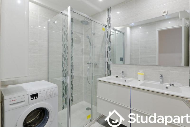 Chambre - 9 m² - 1 pièce