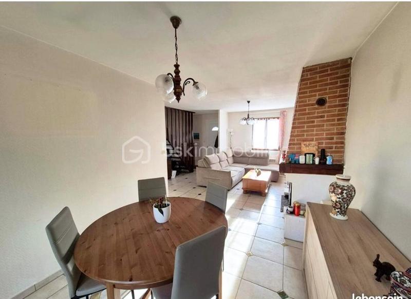 Maison traditionnelle - 100 m² - 5 pièces