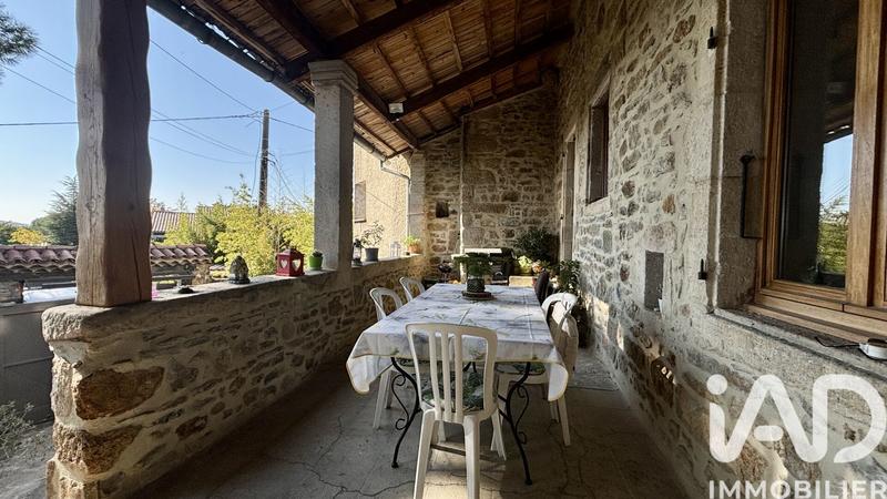 Maison - 110 m² - 8 pièces