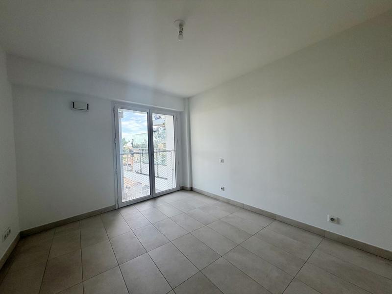 Appartement - 79 m² - 3 pièces