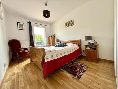 Appartement - 92 m² - 4 pièces