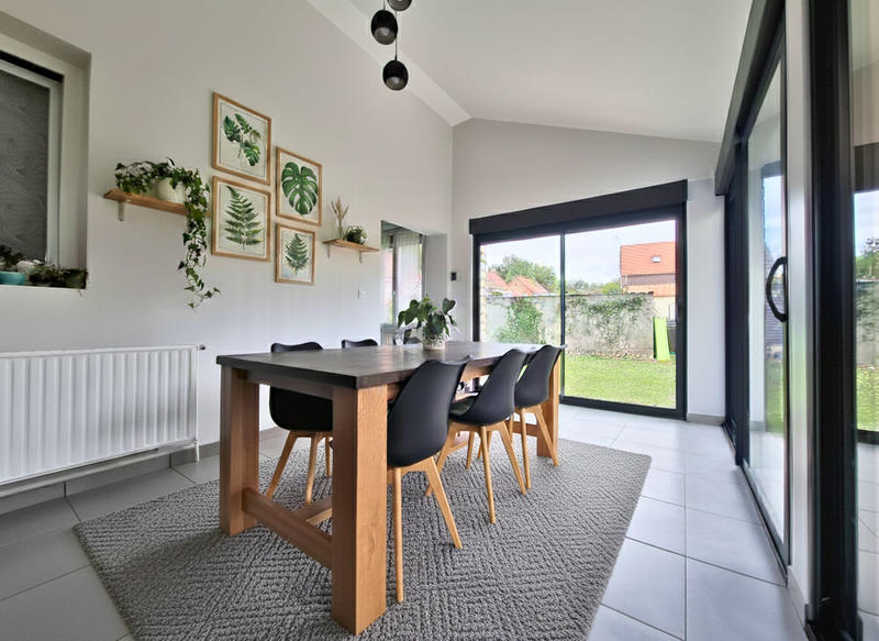 Maison - 106 m² - 7 pièces