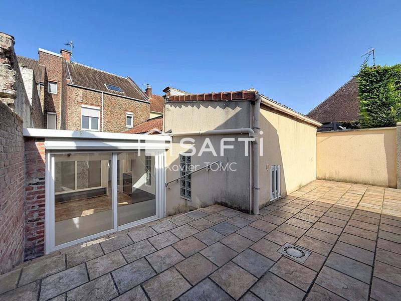 Maison - 217 m² - 8 pièces