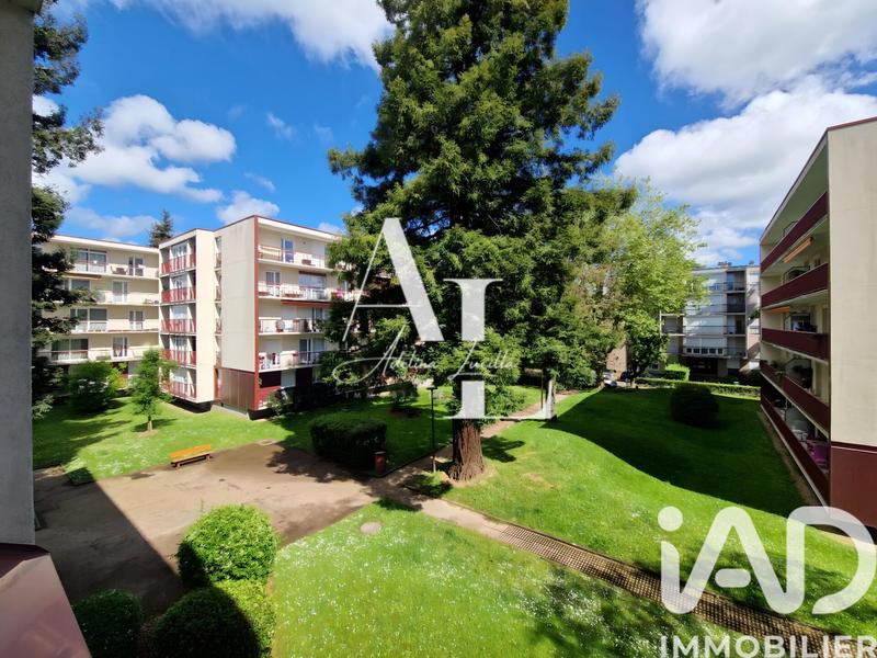 Appartement - 95 m² - 5 pièces