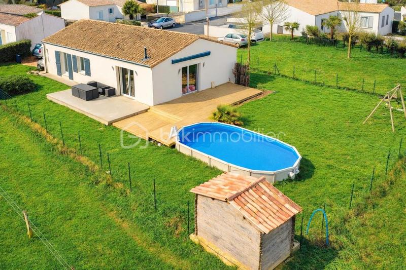 Maison traditionnelle - 115 m² - 5 pièces