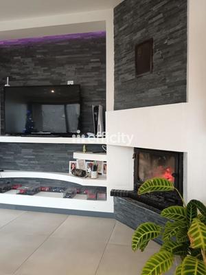 Maison - 176 m² - 8 pièces