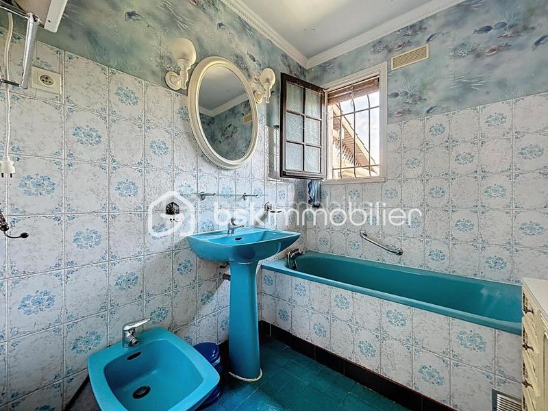 Maison - 96 m² - 4 pièces