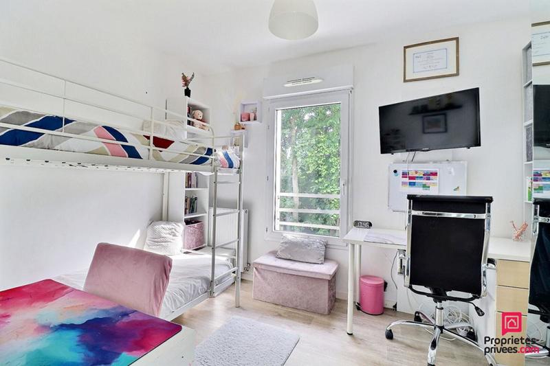 Maison - 90 m² - 5 pièces