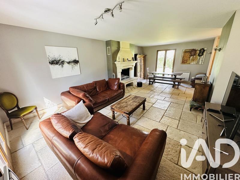 Maison - 143 m² - 7 pièces