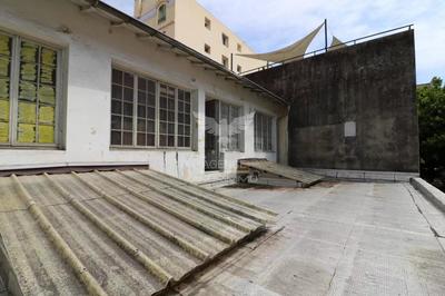 Immeuble - 272 m² - 6 pièces