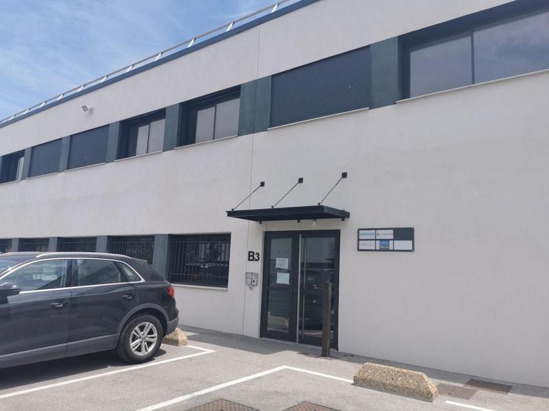 Bureau - 42 m² - 3 pièces