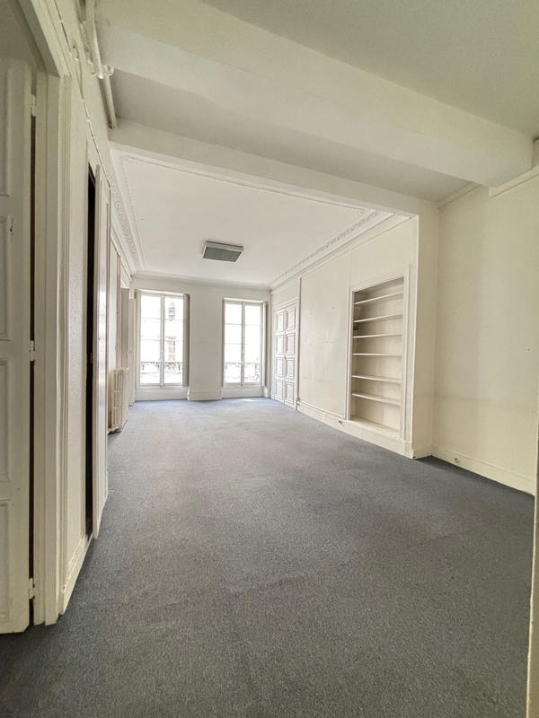 Bureau - 138 m² - 5 pièces