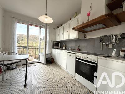 Maison - 97 m² - 4 pièces