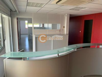 Bureau - 228 m²