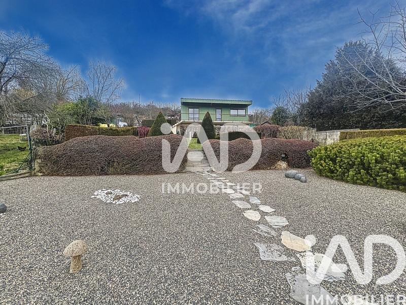 Maison - 226 m² - 8 pièces