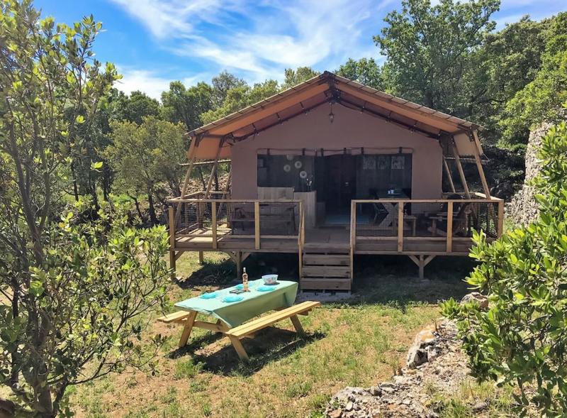 Propriété - 755 m² - 28 pièces