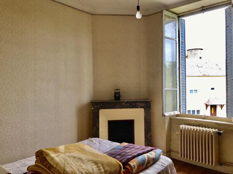 Maison - 90 m² - 6 pièces