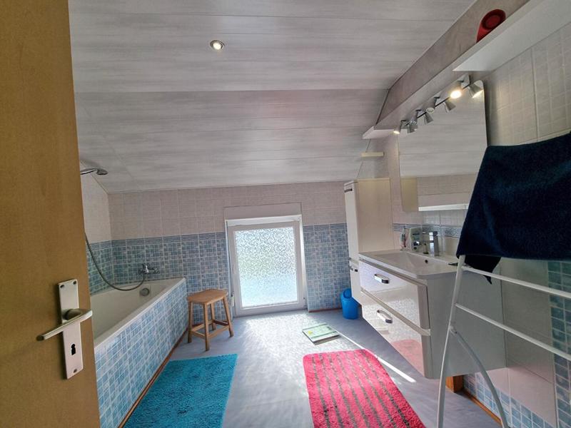 Maison - 202 m² - 8 pièces