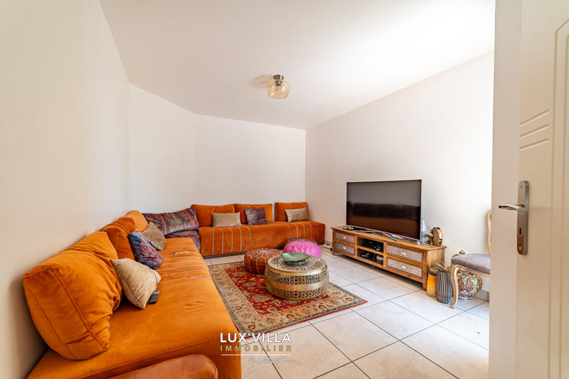 Villa - 180 m² - 7 pièces