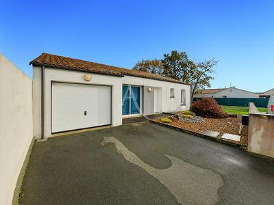 Maison - 92 m² - 4 pièces