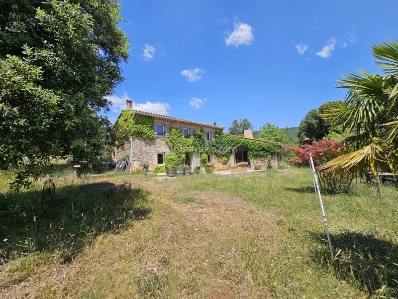 Maison - 166 m² - 7 pièces