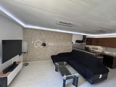 Appartement - 88 m² - 5 pièces