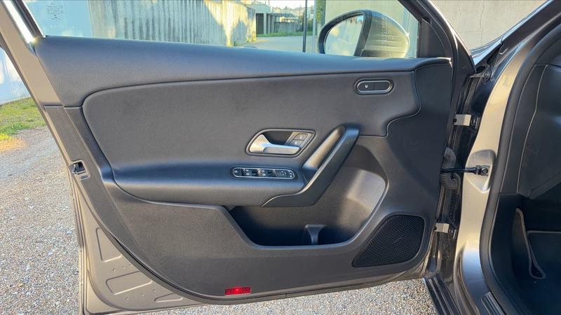 Mercedes Classe a 1.5 180 116 7g-Dct Business Line - Automatique Entretien constructeur