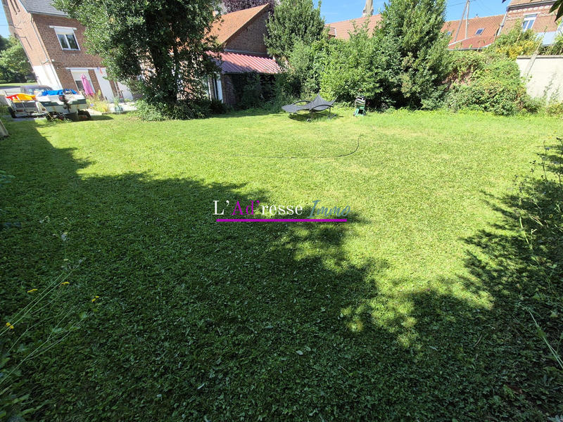 Maison traditionnelle - 182 m² - 7 pièces