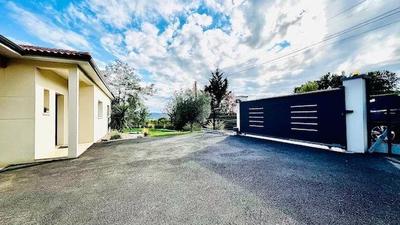 Maison - 146 m² - 7 pièces