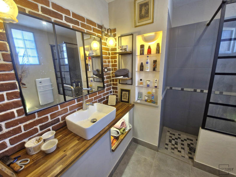 Villa - 181 m² - 6 pièces