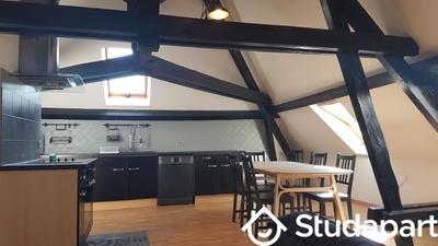 Chambre - 11 m² - 1 pièce