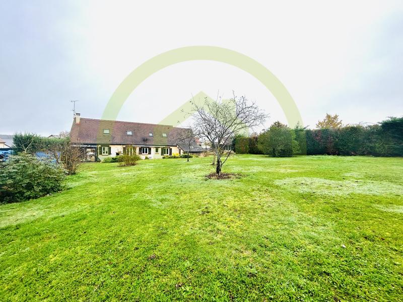 Maison - 250 m² - 10 pièces