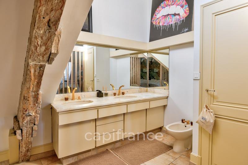 Appartement bourgeois - 124 m² - 5 pièces