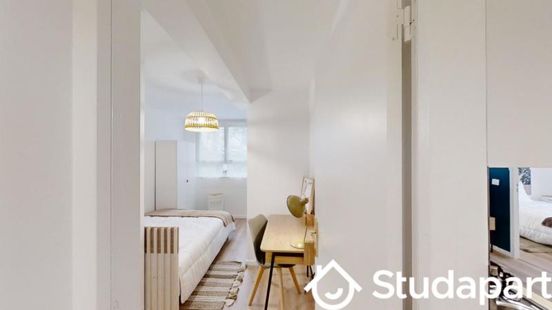 Chambre - 9 m² - 1 pièce