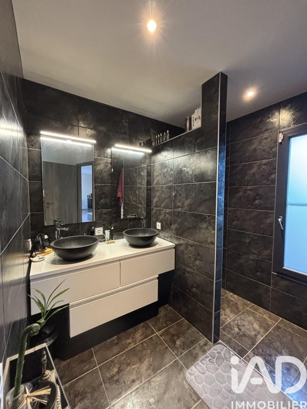 Maison - 134 m² - 5 pièces