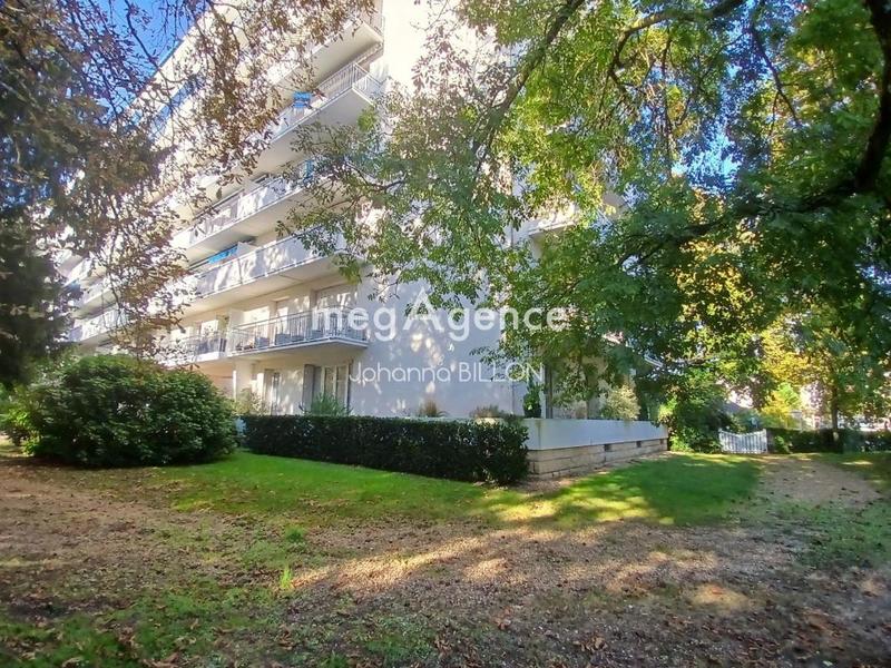 Appartement - 98 m² - 5 pièces